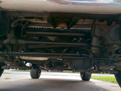 1995 Jeep Wrangler Front Undercarriage